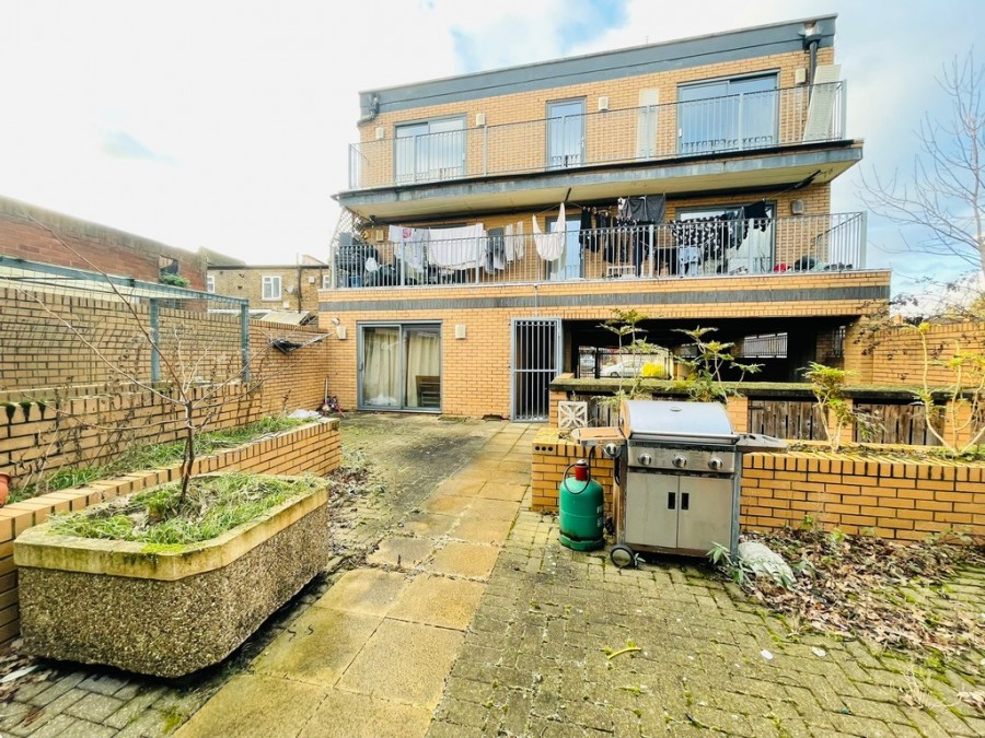 Images for Greenview Court, 628 Greenford Road, Greenford, UB6 8QT