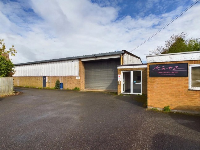 Midland Road, Thrapston, Kettering, nn14 4jr