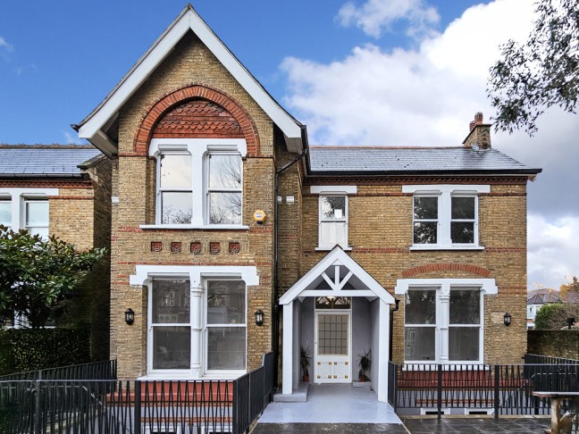 Castlebar Road, London, w5