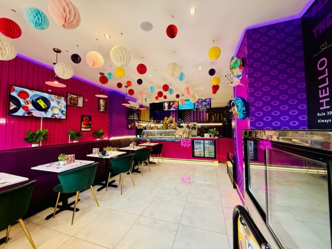 Camden High Street, London, nw1 7jl